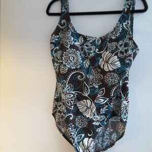Catalina Size 2X (18W - 20W) bathing suit
